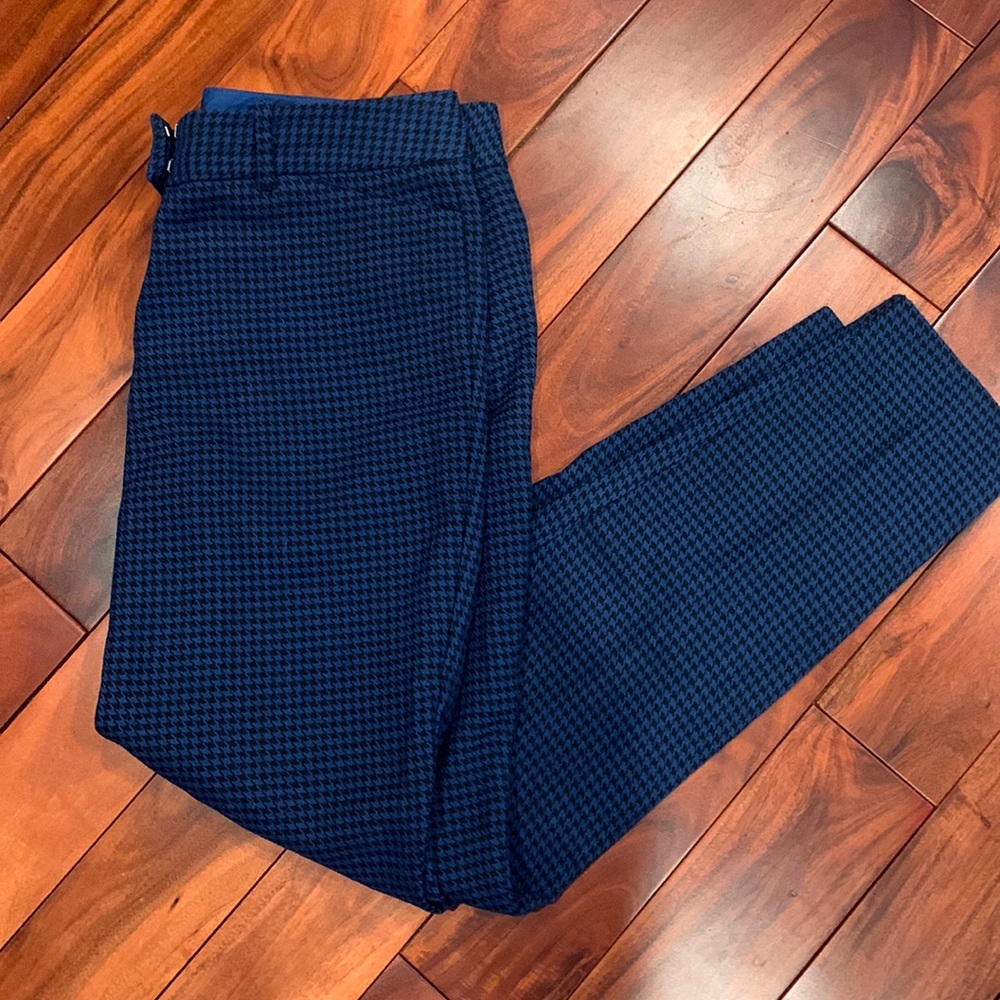 Houndstooth ankle pants